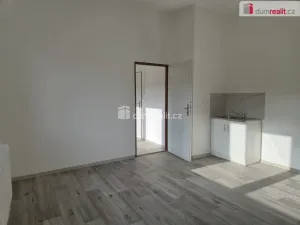 Pronájem komerční nemovitosti, České Budějovice - České Budějovice 2, Na Zlaté stoce, 31 m2