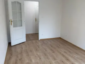 Pronájem bytu 3+1, Praha - Žižkov, Na Jarově, 69 m2