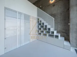 Pronájem atypického bytu, Praha - Modřany, Československého exilu, 41 m2