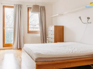 Pronájem bytu 2+kk, Praha - Vyšehrad, Neklanova, 70 m2