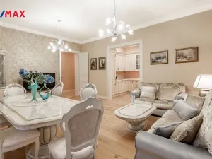 Prodej bytu 3+1, Karlovy Vary, Dr. Davida Bechera, 124 m2