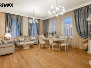 Prodej bytu 3+1, Karlovy Vary, Dr. Davida Bechera, 124 m2