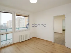 Pronájem bytu 3+1, Praha, Jahodová, 80 m2