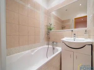 Pronájem bytu 2+1, Praha - Žižkov, Biskupcova, 69 m2