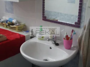 Pronájem bytu 1+kk, Praha - Smíchov, Kmochova, 32 m2