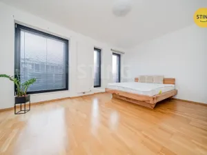 Pronájem bytu 3+kk, Ostrava, Biskupská, 102 m2