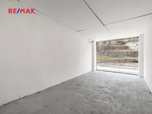 Pronájem garáže, Praha - Břevnov, 18 m2