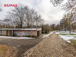 Pronájem garáže, Praha - Břevnov, 18 m2