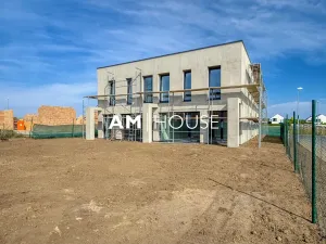 Prodej bytu 4+kk, Praha - Březiněves, Zvěřinových, 153 m2