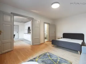 Pronájem bytu 2+kk, Praha - Karlín, Sokolovská, 45 m2