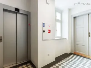 Pronájem bytu 2+kk, Praha - Karlín, Sokolovská, 45 m2