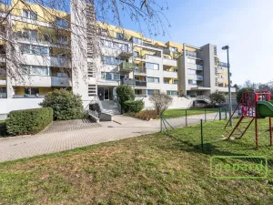 Pronájem bytu 2+kk, Praha, Chlebovická, 53 m2