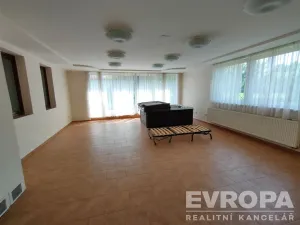 Prodej rodinného domu, Uhlířské Janovice, Kolínská, 495 m2