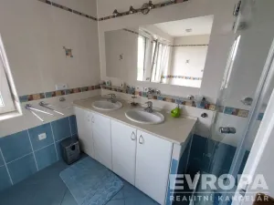 Prodej rodinného domu, Uhlířské Janovice, Kolínská, 495 m2