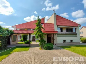 Prodej rodinného domu, Uhlířské Janovice, Kolínská, 495 m2