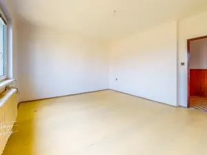 Prodej rodinného domu, Vysoký Chlumec, 212 m2