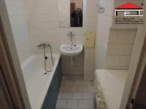 Pronájem bytu 2+kk, Praha - Vysočany, Freyova, 49 m2