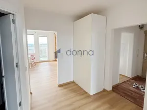 Pronájem bytu 4+1, Praha, Mazurská, 86 m2