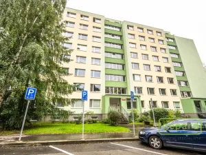 Pronájem bytu 2+kk, Praha, Augustinova, 46 m2