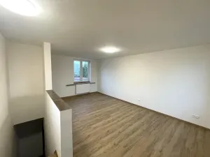Pronájem bytu 2+kk, Sezimovo Ústí, 1. máje, 60 m2