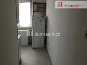 Pronájem bytu 2+1, Praha, Na Petřinách, 54 m2