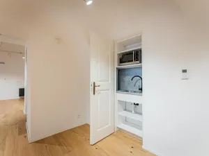 Pronájem obchodního prostoru, Praha - Malá Strana, Vlašská, 98 m2