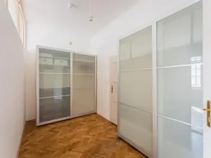 Pronájem bytu 3+1, Praha - Bubeneč, Uralská, 101 m2