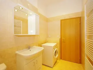 Pronájem bytu 2+kk, Praha - Vinohrady, Na Kozačce, 56 m2