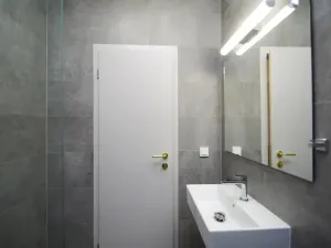 Pronájem kanceláře, Praha - Smíchov, Štefánikova, 70 m2