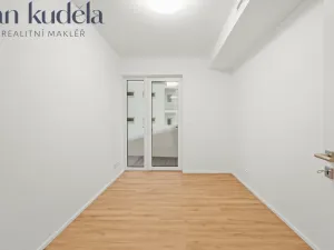 Pronájem bytu 3+kk, Brno, Komárovská, 75 m2