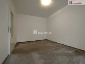 Pronájem bytu 2+1, Cheb, Hálkova, 52 m2