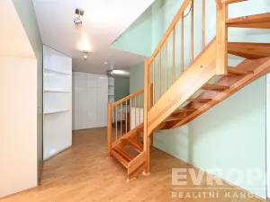 Pronájem bytu 2+kk, Praha - Podolí, Nedvědovo náměstí, 105 m2