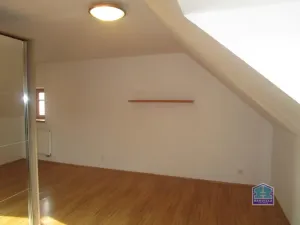 Pronájem bytu 1+kk, Sytno, 29 m2