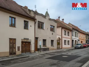 Prodej rodinného domu, Velvary, Pražská, 218 m2