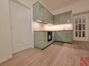 Pronájem bytu 3+kk, Praha - Holešovice, Poupětova, 60 m2