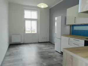 Pronájem bytu 2+kk, Praha - Žižkov, Fibichova, 60 m2