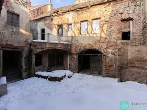 Prodej rodinného domu, Duchcov, G. Casanovy, 500 m2