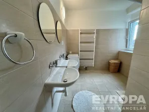 Pronájem kanceláře, Přeštice, Jungmannova, 188 m2