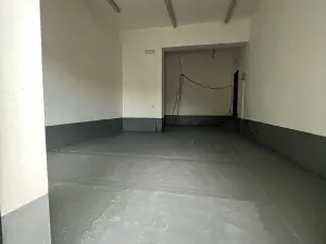 Pronájem výrobních prostor, Praha - Horní Počernice, Komárovská, 210 m2