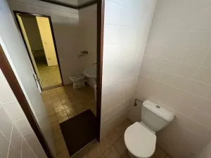 Pronájem skladu, Praha - Horní Počernice, Komárovská, 210 m2