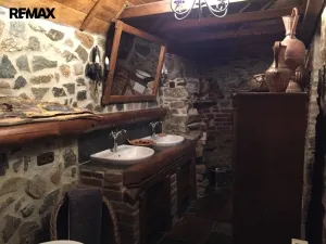 Prodej rodinného domu, Stráž nad Ohří - Srní, 300 m2