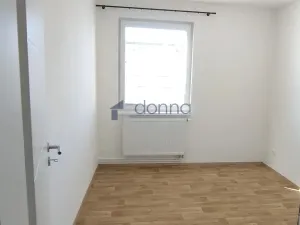 Pronájem bytu 2+kk, Praha, Bryksova, 52 m2