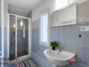 Prodej ubytování, Kunratice, 418 m2