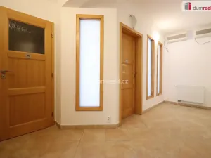 Pronájem komerční nemovitosti, Karlovy Vary - Rybáře, Severní, 84 m2