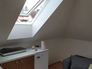 Pronájem bytu 1+1, Praha - Strašnice, Královická, 45 m2