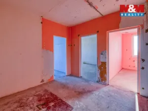 Pronájem bytu 4+1, Rovná, 80 m2