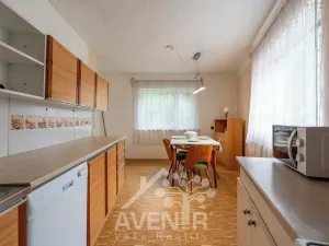 Prodej rodinného domu, Mukařov, 189 m2