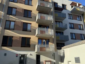 Pronájem bytu 2+kk, Praha, Bermanova, 45 m2