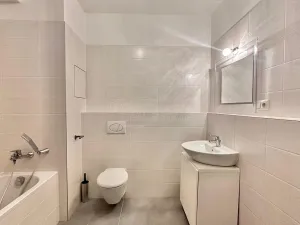 Pronájem bytu 2+kk, Praha, Bermanova, 45 m2
