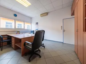 Pronájem kanceláře, Vestec, Vídeňská, 69 m2